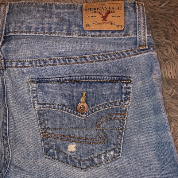 American Eagle Capris - Picture 3 of 3